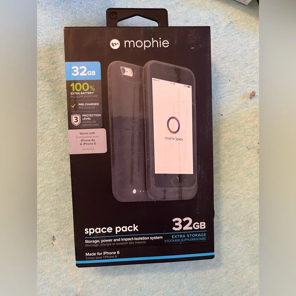 Mophie Black 32GB Space Pack for iPhone 6 **NEVER USED**